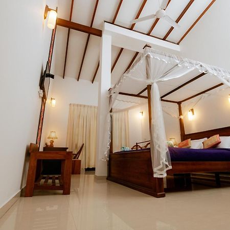 Prince Beach Hotel Бентота Екстериор снимка