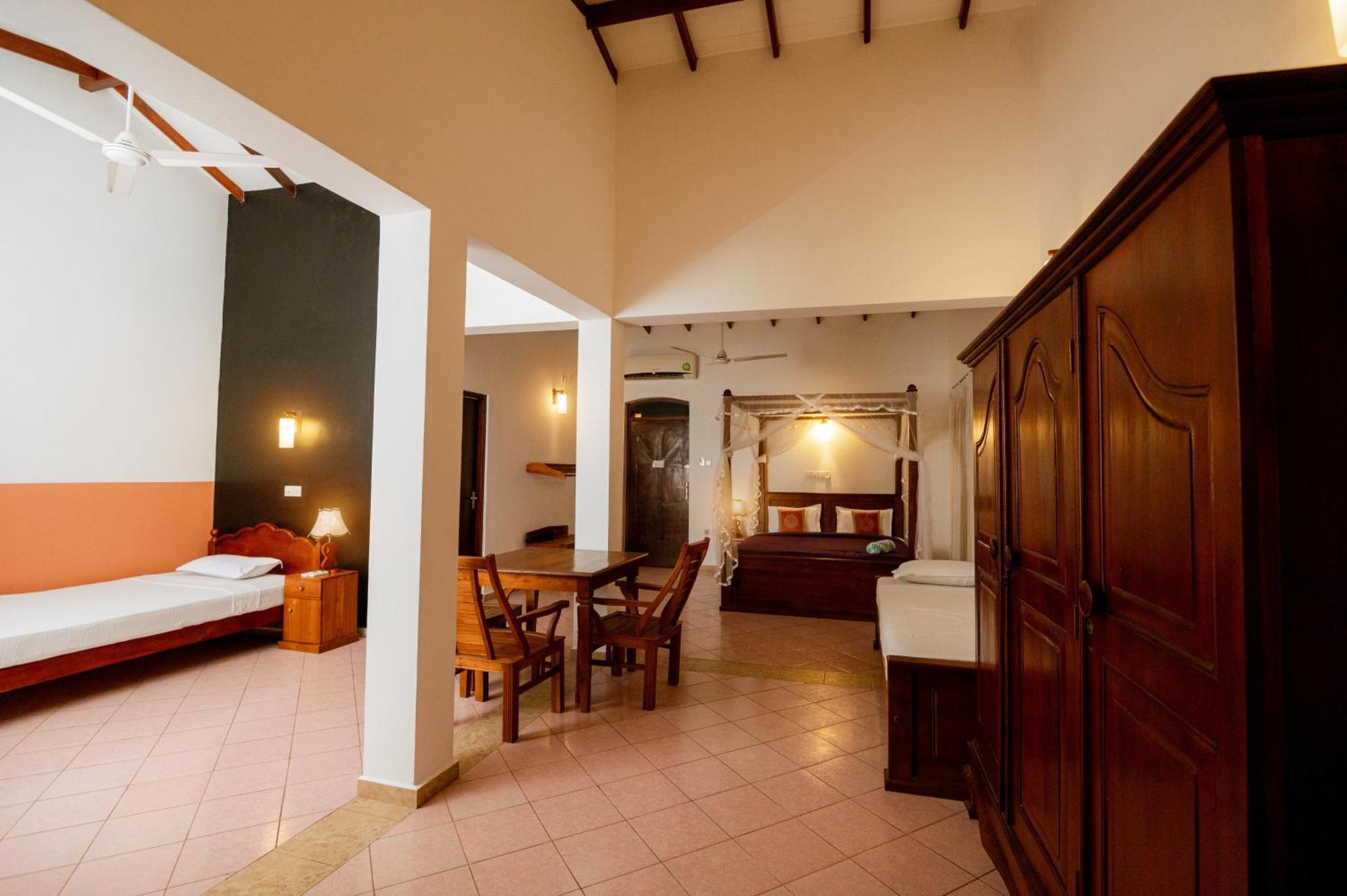 Prince Beach Hotel Бентота Екстериор снимка