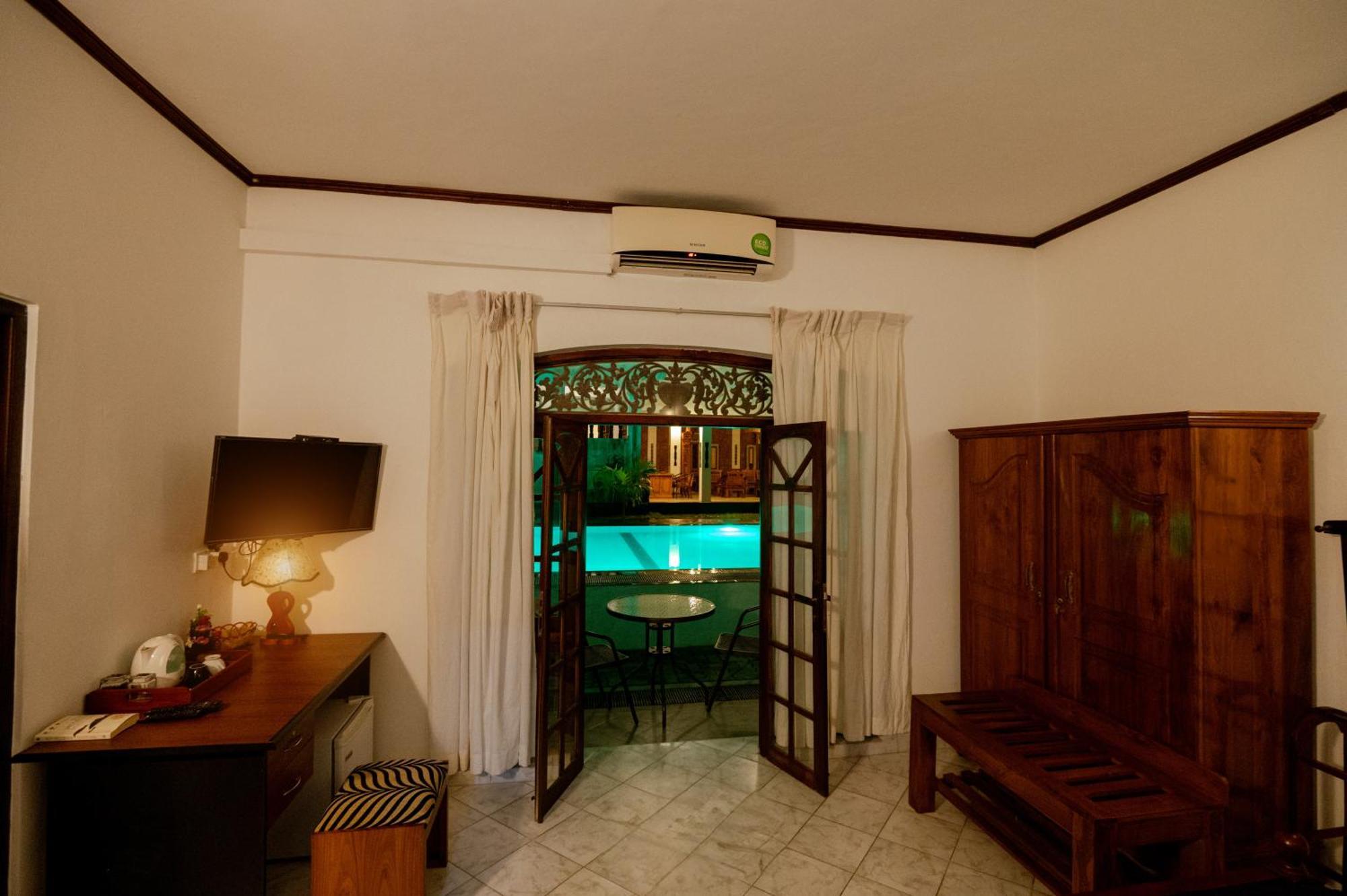 Prince Beach Hotel Бентота Екстериор снимка