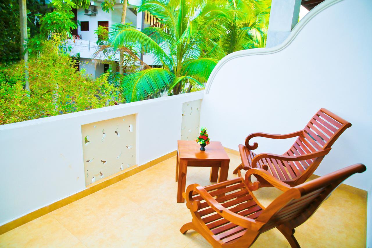 Prince Beach Hotel Бентота Екстериор снимка