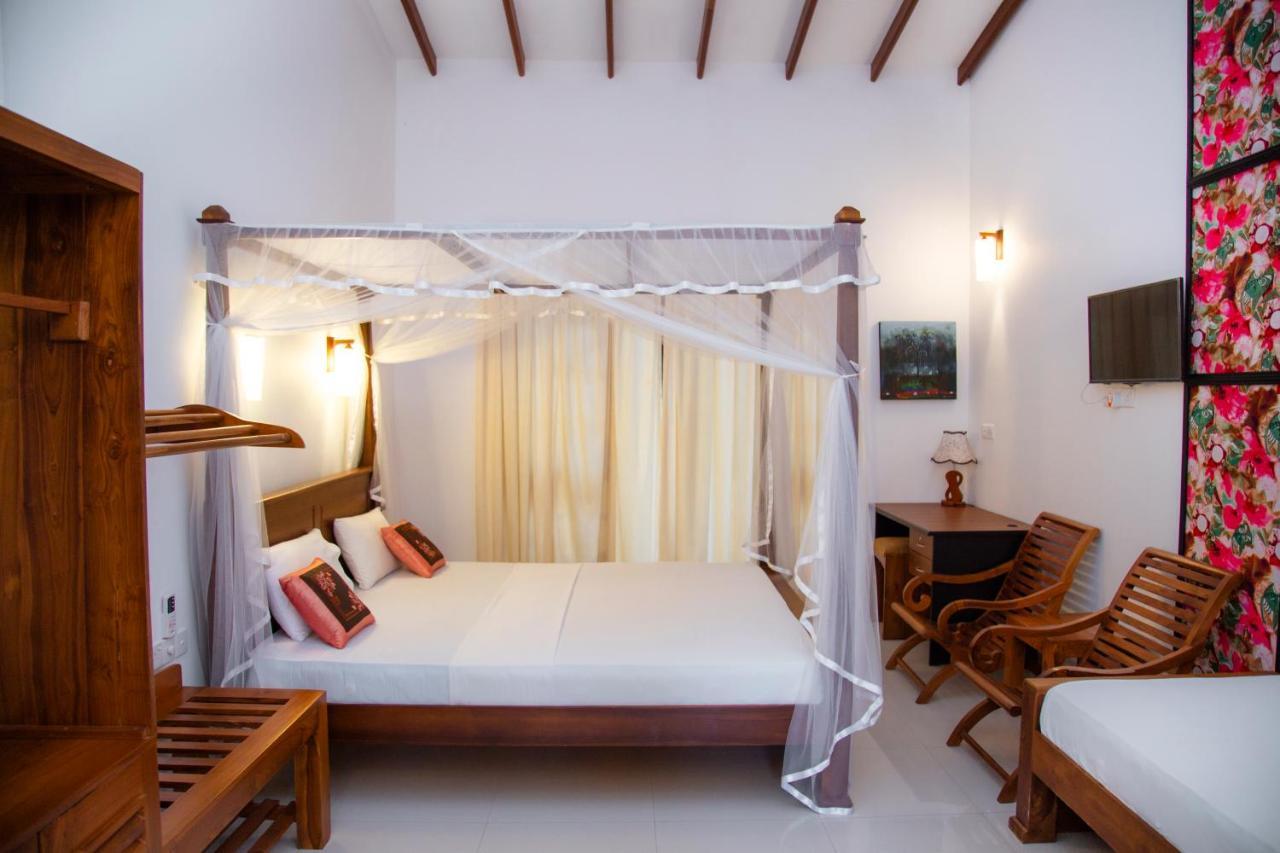Prince Beach Hotel Бентота Екстериор снимка