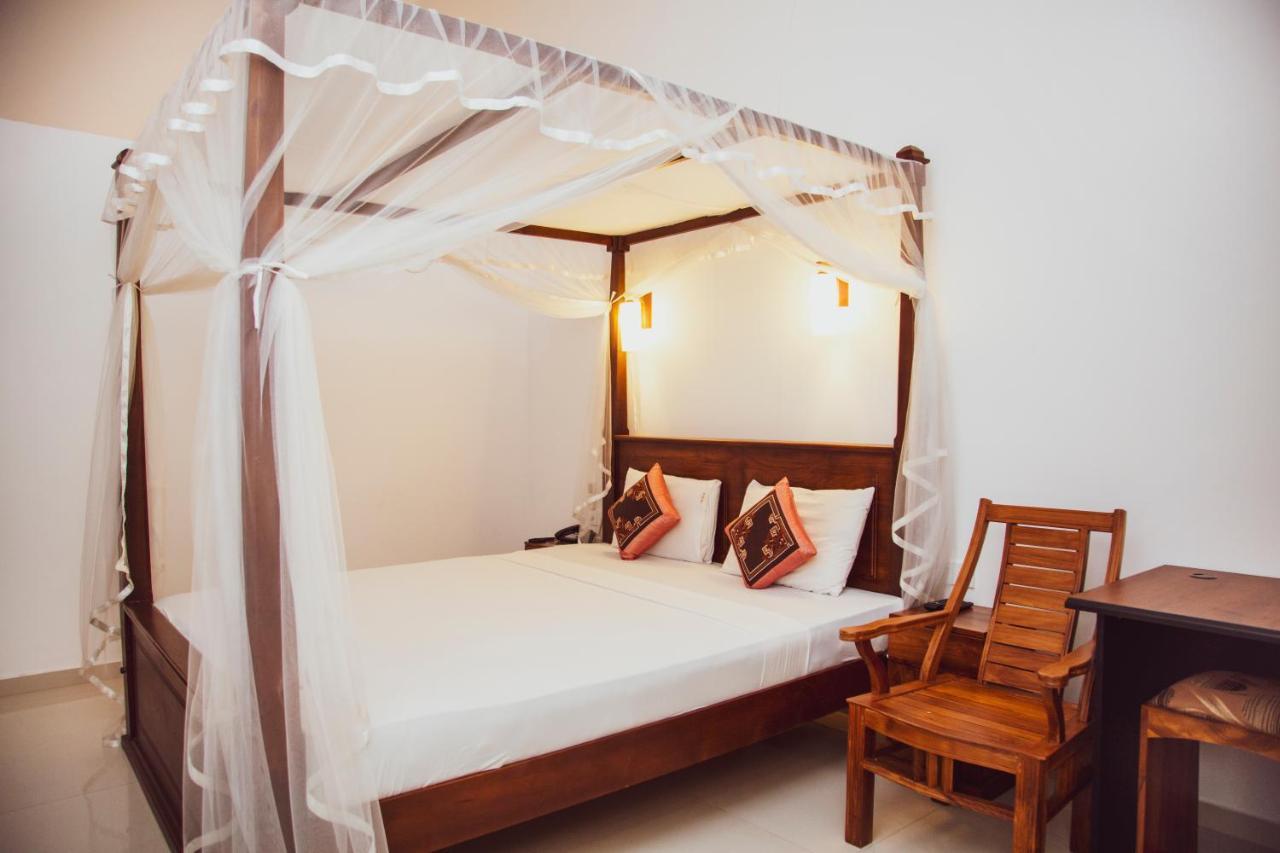 Prince Beach Hotel Бентота Екстериор снимка