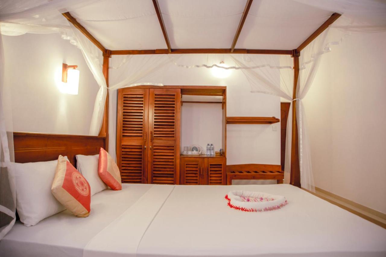 Prince Beach Hotel Бентота Екстериор снимка