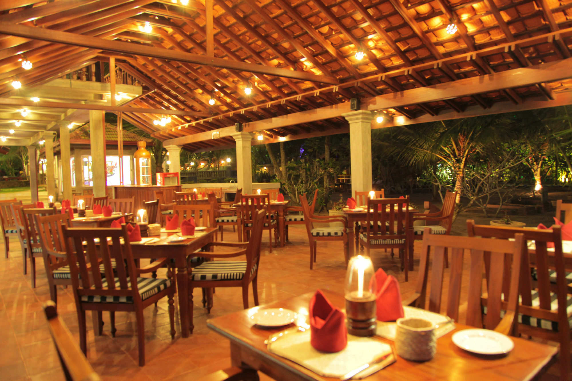 Prince Beach Hotel Бентота Екстериор снимка